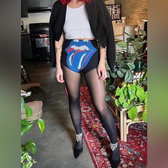 Sold Vintage inspired Rolling Stones shorts - Picture 4 of 7